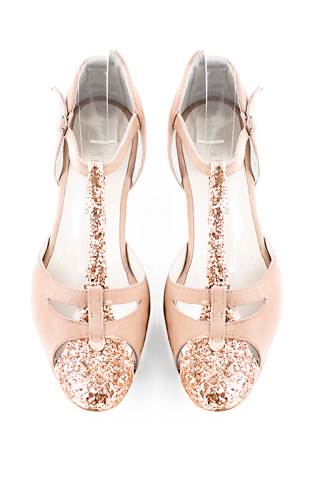 Copper gold and powder pink women's T-strap open side shoes. Round toe. Low comma heels. Top view - Florence KOOIJMAN